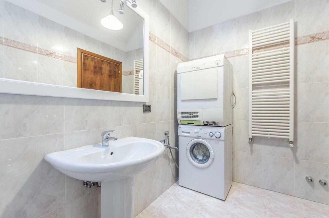 Maurizio House - Near The Train Station Apartment เวนิส ภายนอก รูปภาพ