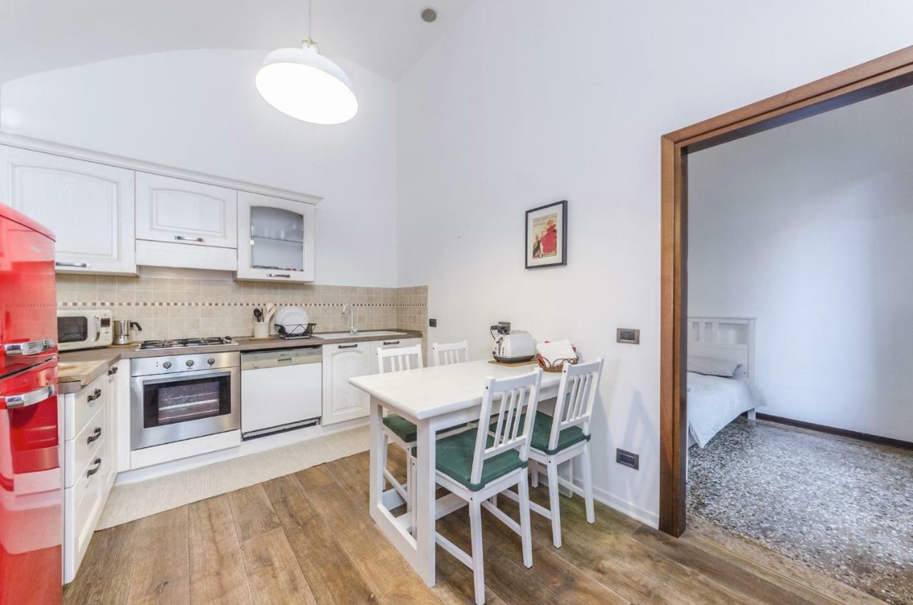Maurizio House - Near The Train Station Apartment เวนิส ภายนอก รูปภาพ